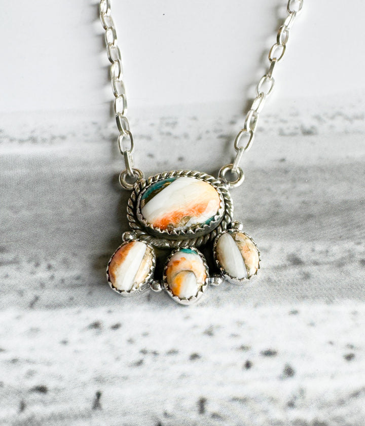 Los Olivos Authentic Spiny Oyster Necklace