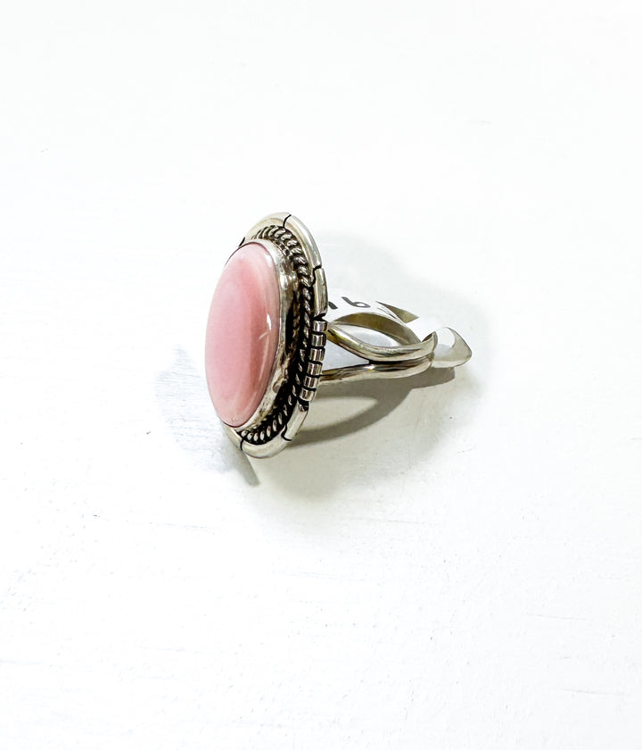 Pink Conch Oval Ring